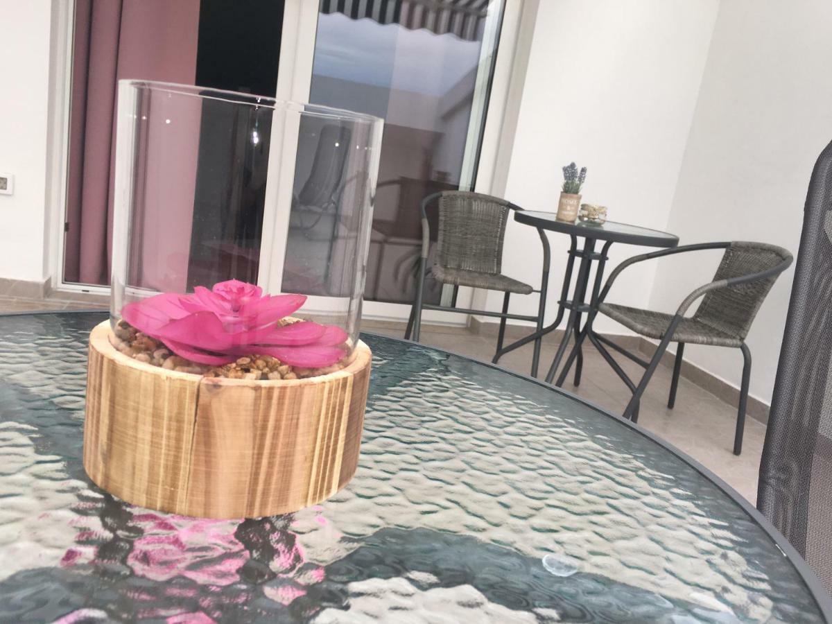 Apartment Valentina Klenovica Luaran gambar