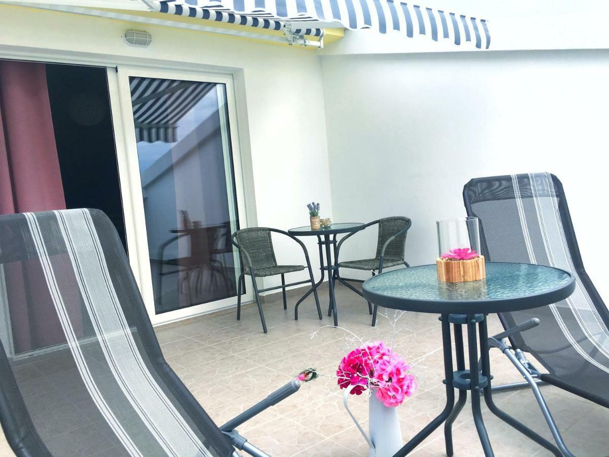 Apartment Valentina Klenovica Luaran gambar